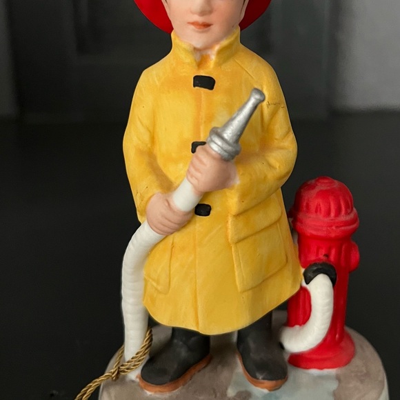 NWT- THE MCLELLANDS “The Fireman” exclusive Edition by RECO collections - Picture 2 of 6